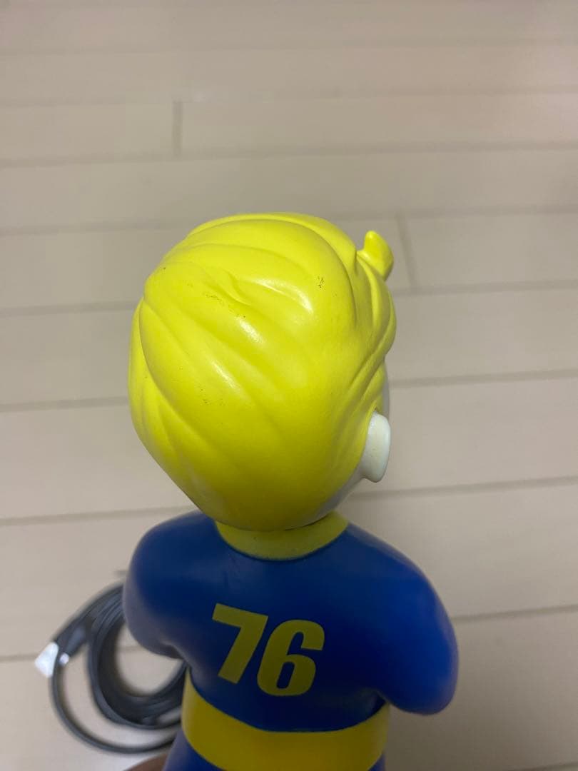 Fallout 76 Vault Boy コントローラースタンド ※おまけ付き｜Amazon.co