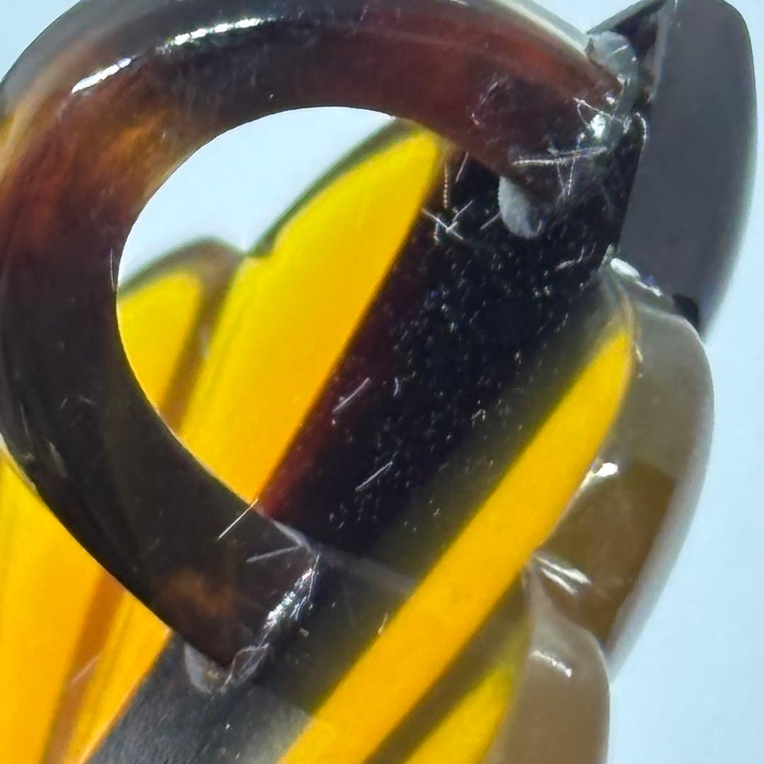 111405 本鼈甲 白甲 黒甲 k18 血赤珊瑚 花芯 ネックレス兼ブローチ