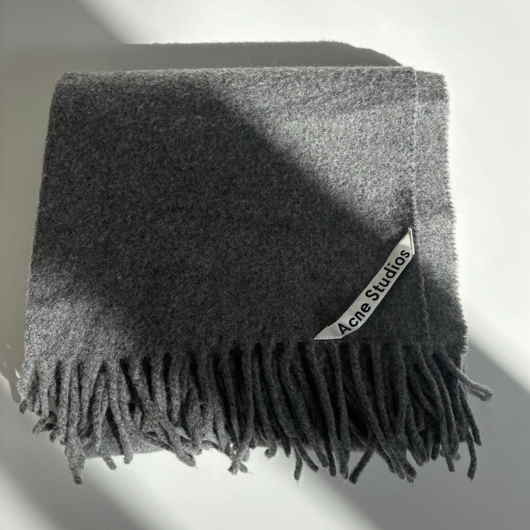 Acne Studios グレー マフラー 200x45cm