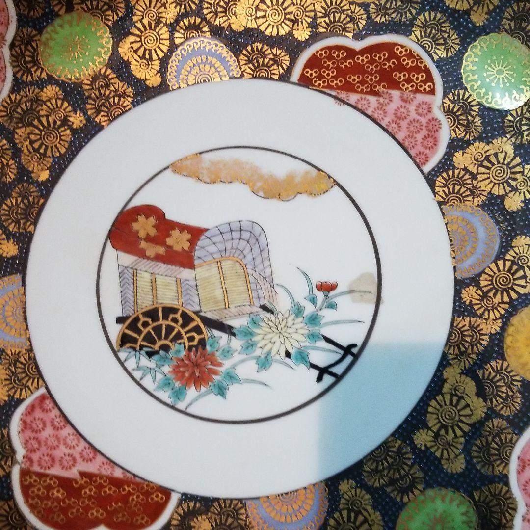 有田焼大皿御所車に鶴 直径39センチほどのものです
