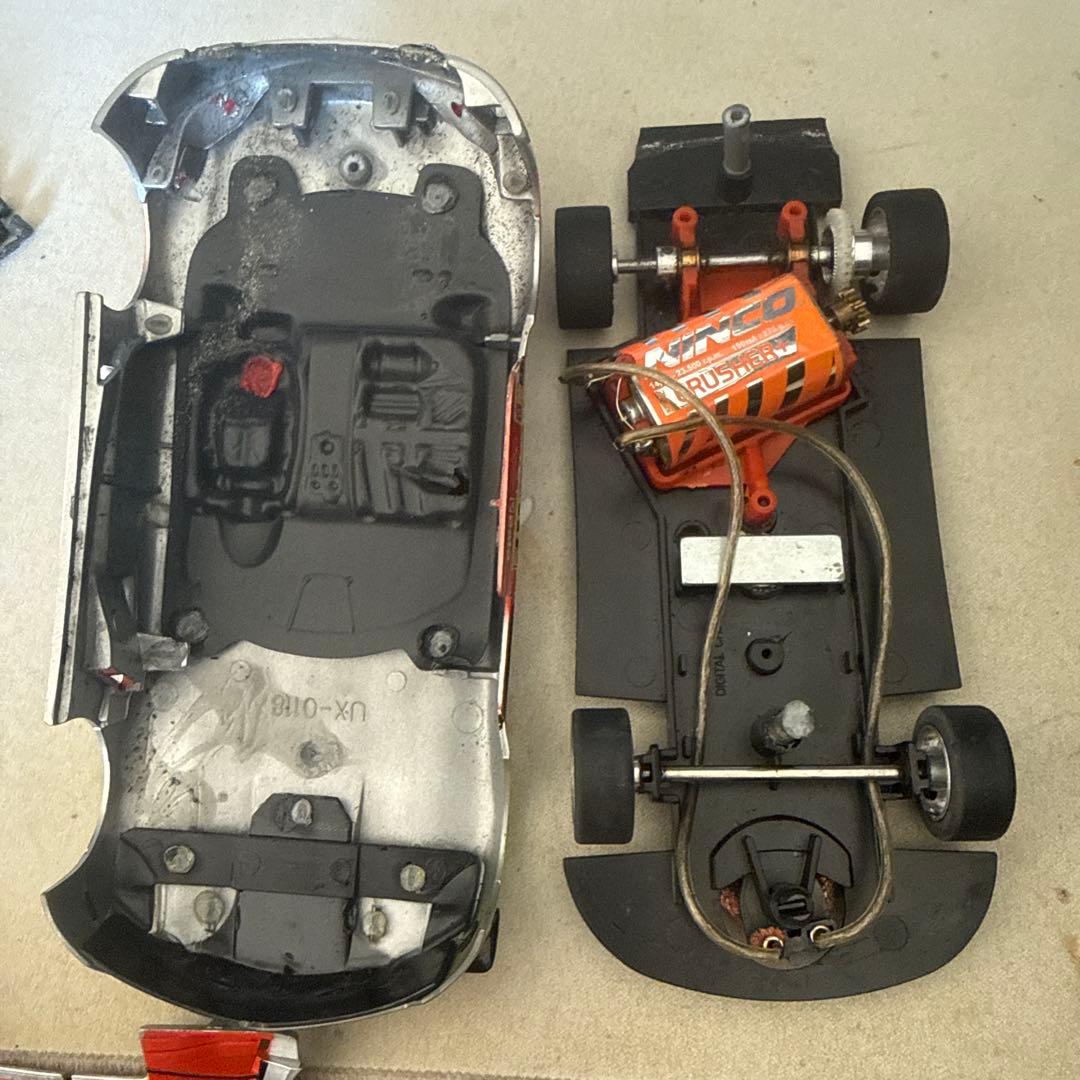 スロットカーセット19台(一台新品未使用あり)バラ売り可能です。