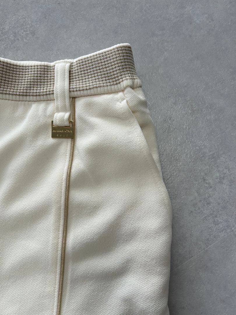 MARK&LONA 白スカート