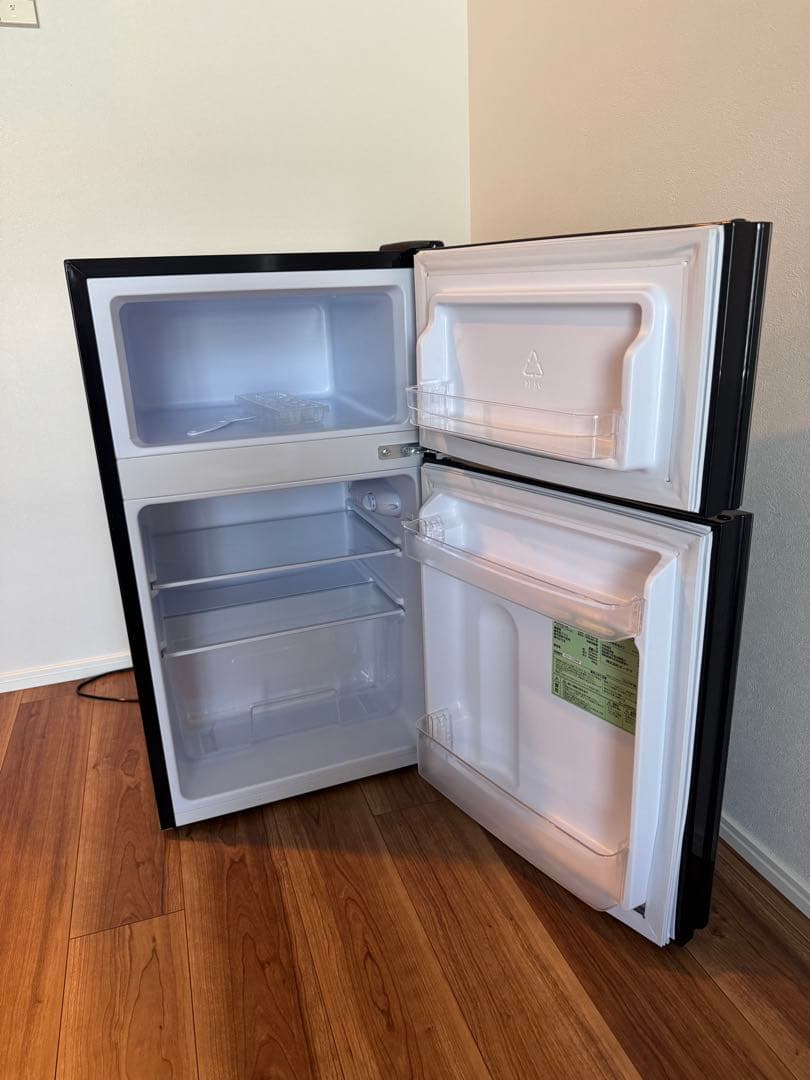 ミラーガラス 冷蔵庫 81L PRC-B082DM ブラック　メーカー保証期間内