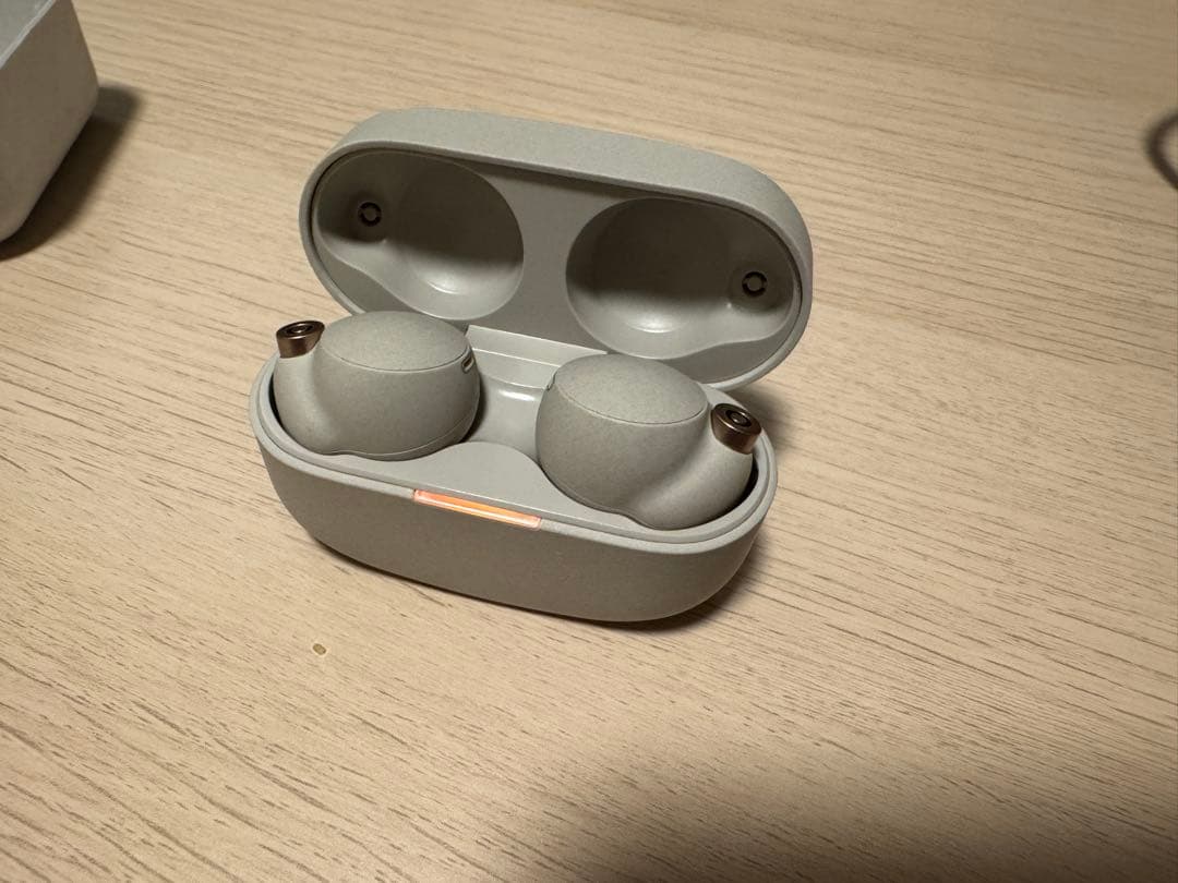 WF1000XM4 ワイヤレスイヤホン バッテリー交換済み SONY ノイズ