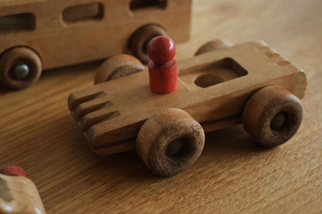 フィンランド JUKKA他 木製玩具 車 乗り物 5種セット