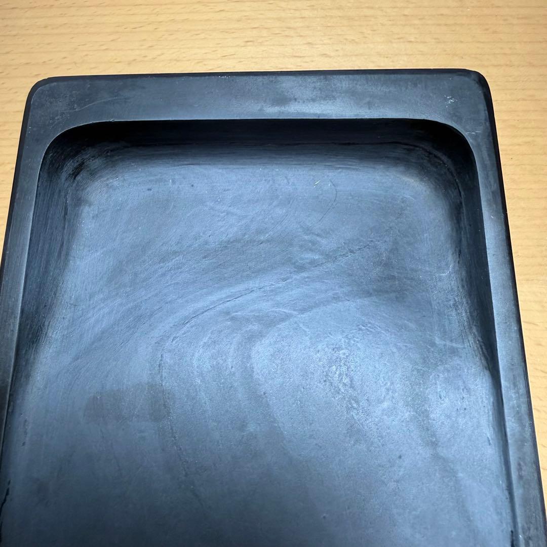 雨畑硯 横12.1cm 縦18.1cm 高さ3.4cm 重さ1531g