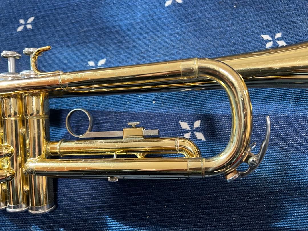 ヤマハトランペット　YTR-1335 ケース付き