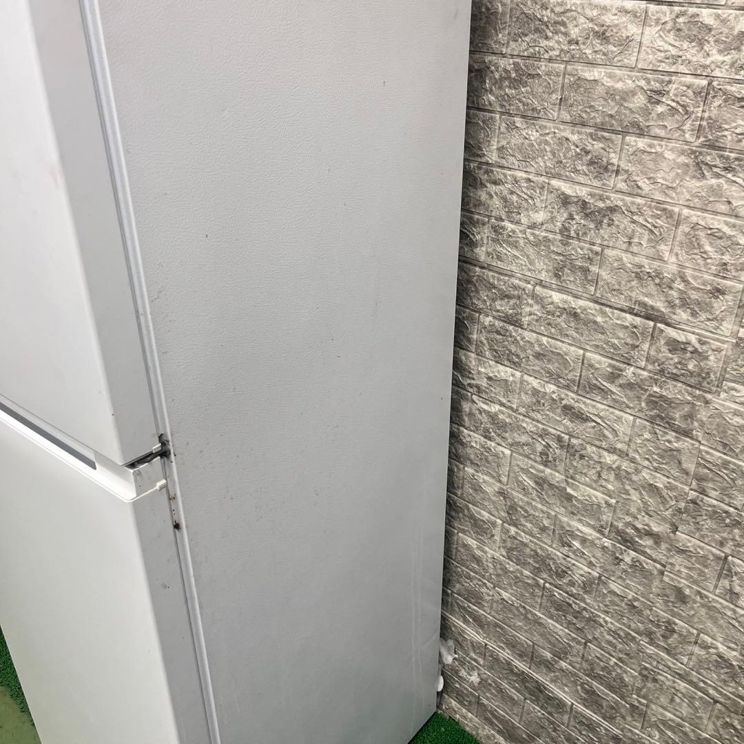 712 ヤマダセレクト　冷蔵庫　小型　一人暮らし　236L 200L強　きれい