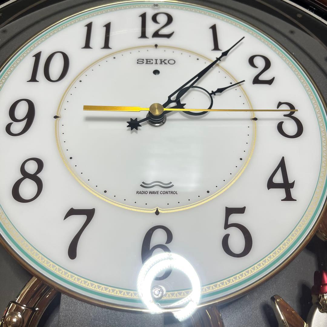 【未使用】セイコー　電波掛け時計　AM236B