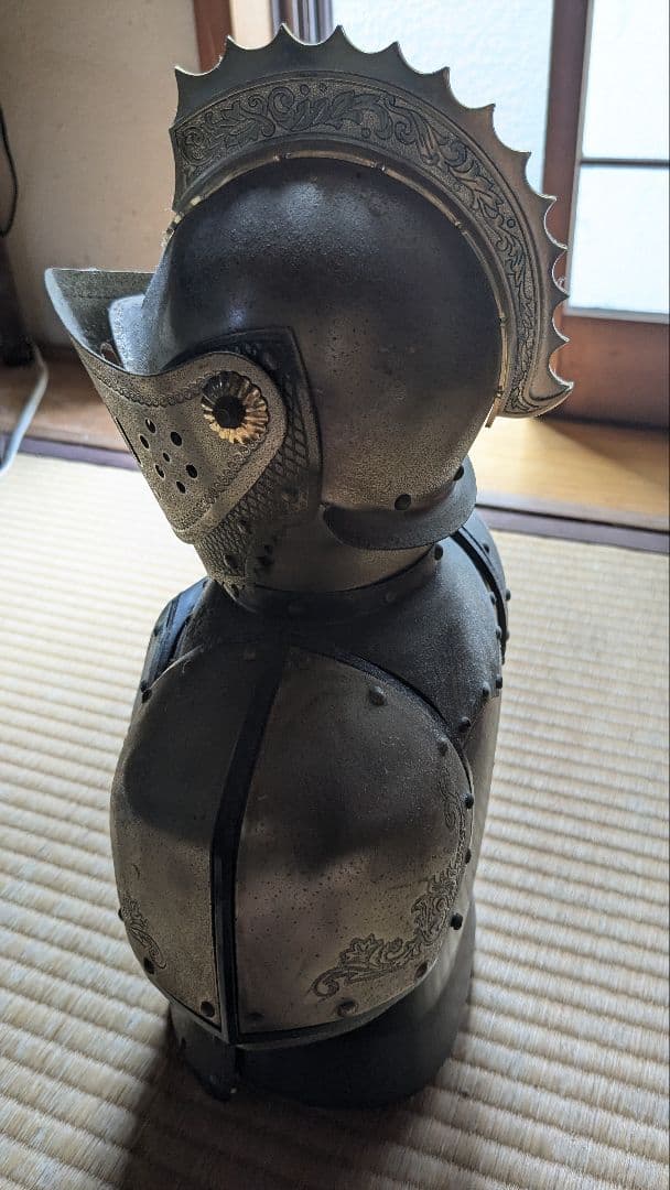 ウイスキー 西洋 甲冑 騎士 鎧 ニッカ ウイスキー デキャンタボトル