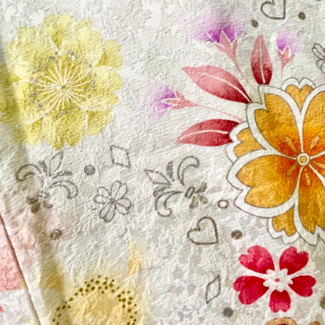 振袖］正絹 やわらかい白 生成り 桜 牡丹 蝶 箔 成人式 ママ振り 振り袖