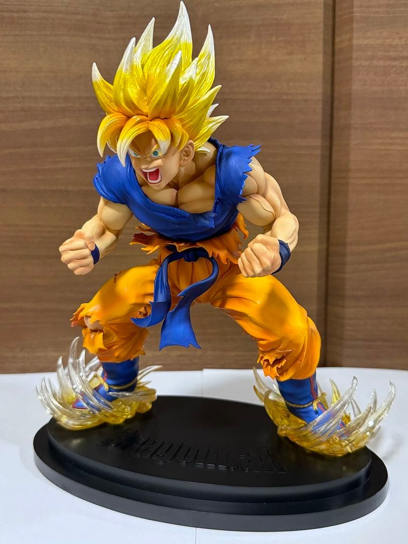や*彡様 ドラゴンボールフィギュア 伝説の超サイヤ人 孫悟空