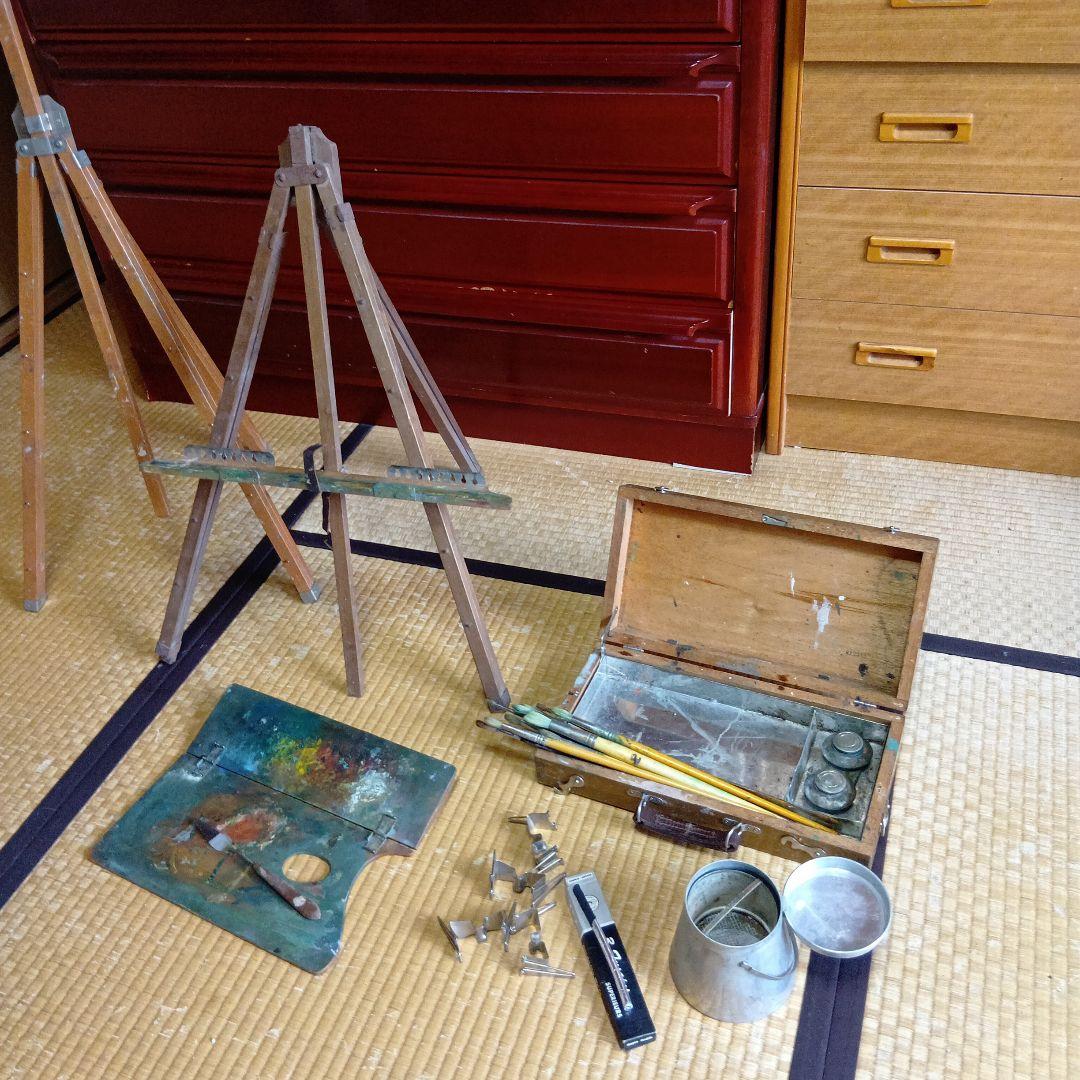 昭和レトロ 　古い昭和の木製 イーゼル　油絵の道具一式まとめ 出品 昭和レトロ 古い昭和の木製 イーゼル 油絵の道具一式まとめ 出品 2025