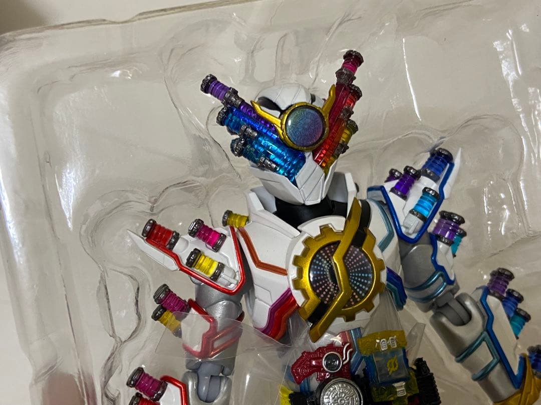 仮面ライダービルド ジーニアスフォーム S.H.Figuarts