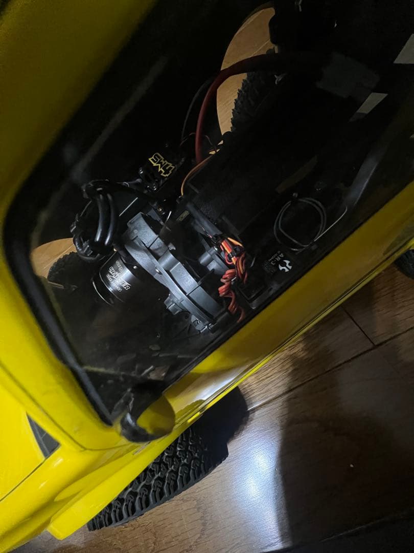 モ*ン様 タミヤcc02ジムニーラジコン