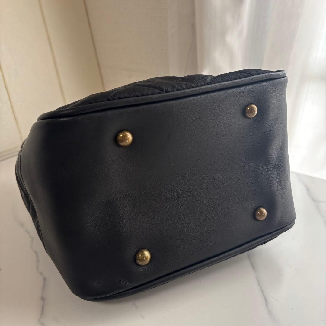 【極美品】Barbour ハンドバッグ　キルティング　黒　レザー×ナイロン