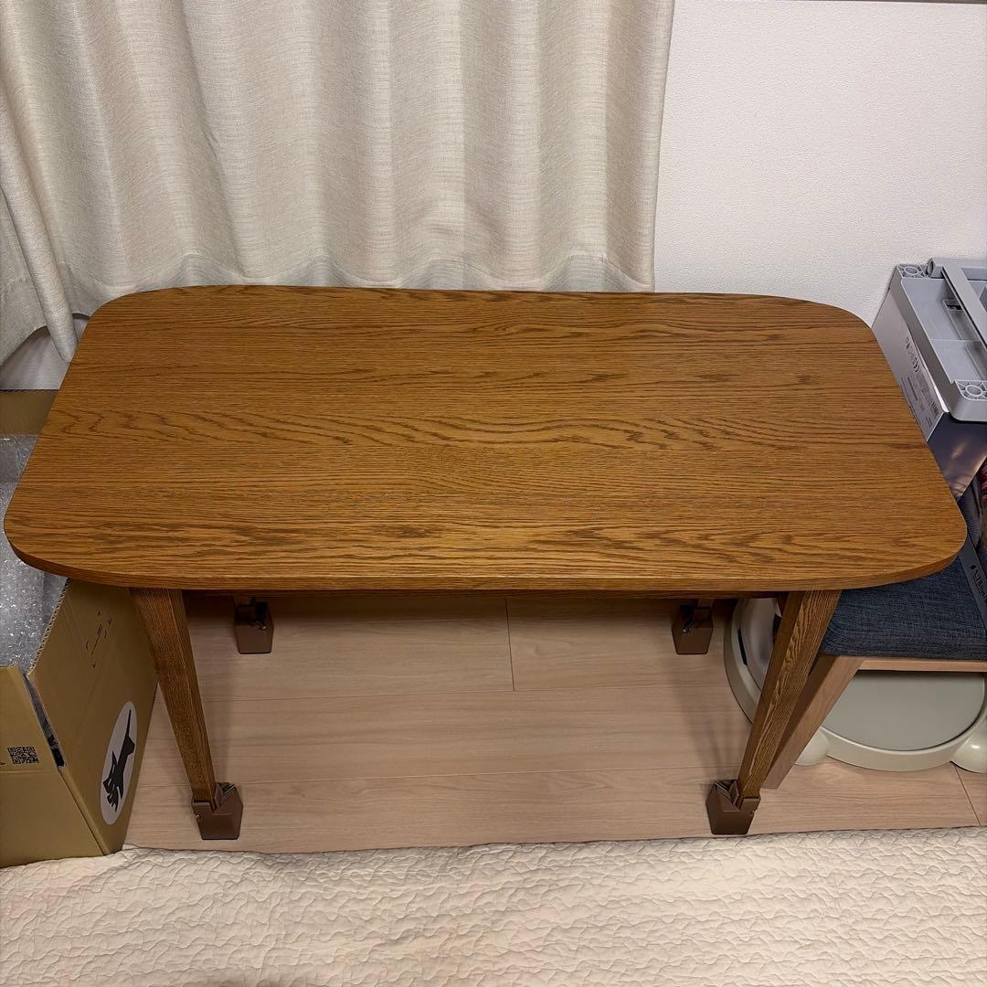 【期間限定お値下げ！】ウニコkurutカフェテーブル