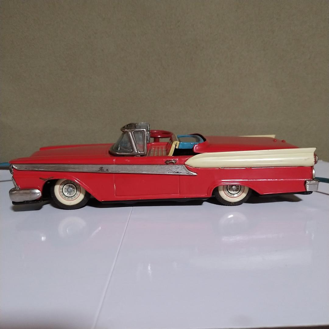 a*g様 ヨネザワ Ford Fairlane 500 Skyliner 電動