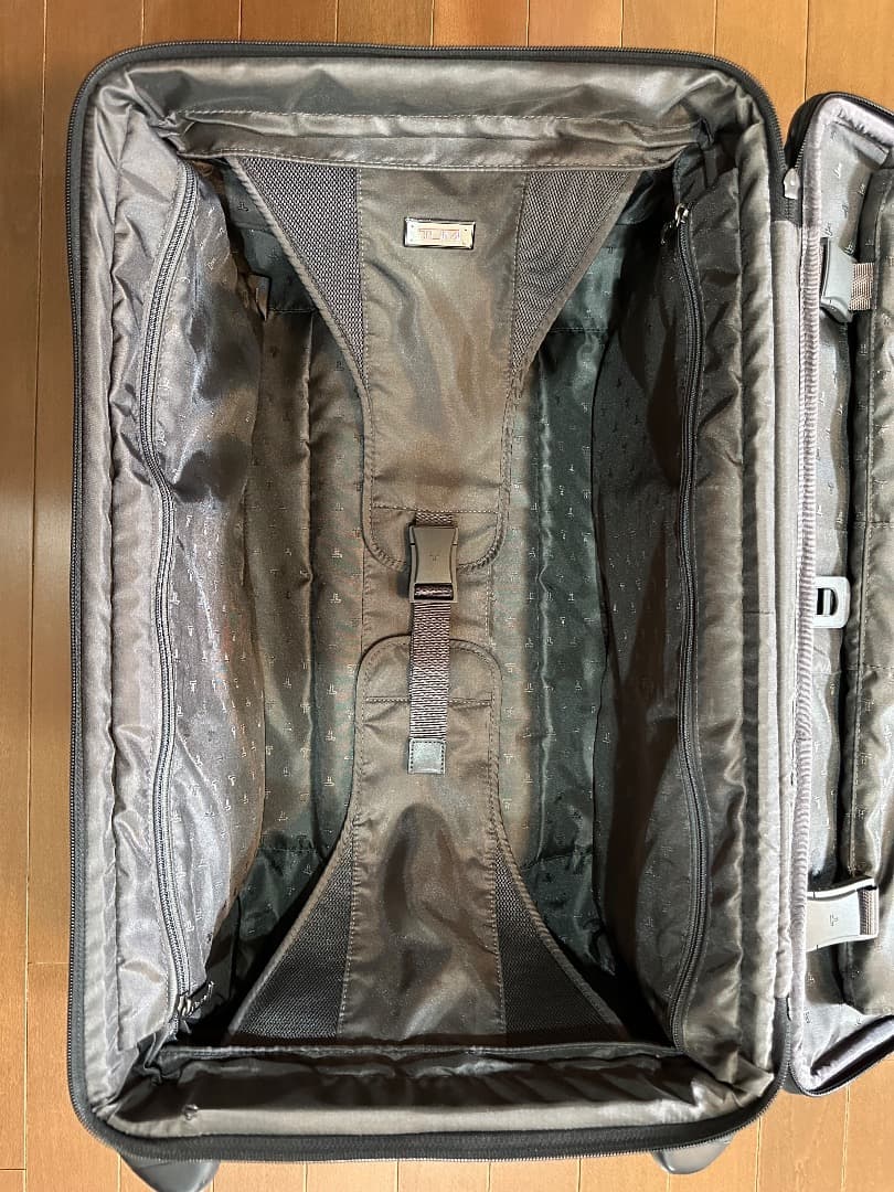 TUMI トラベルキャリーバッグ・スーツケース 22022D4（ブラック） 節約