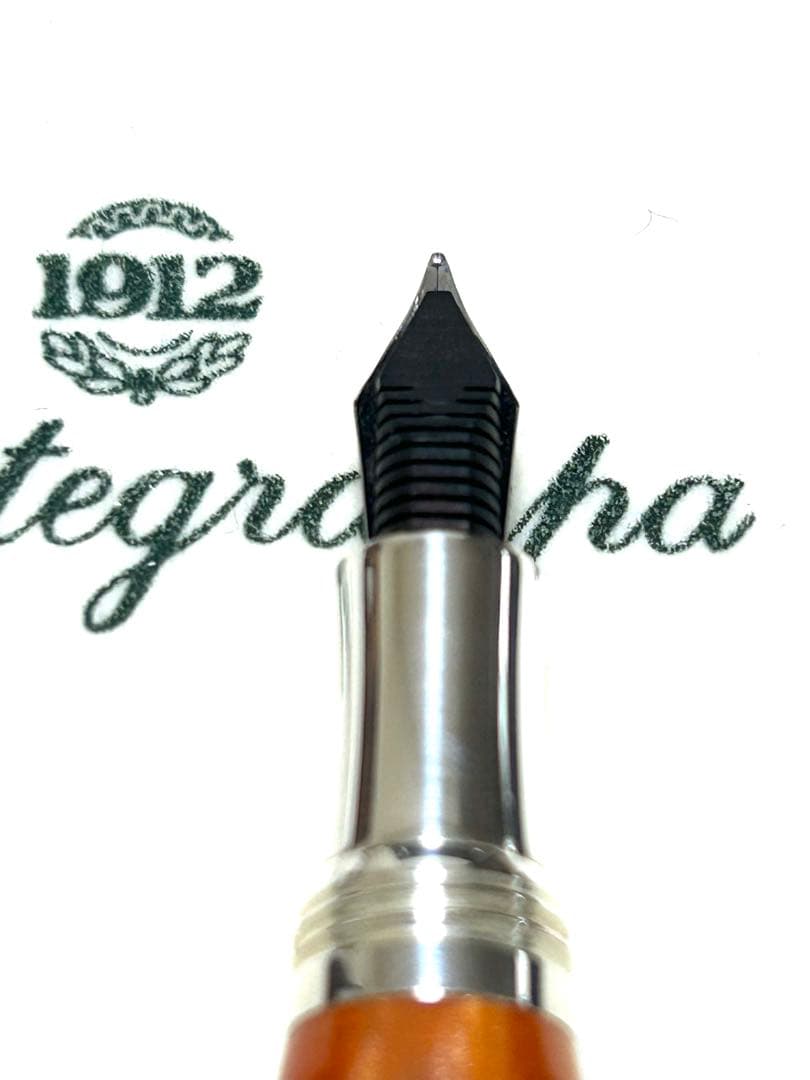 モンテグラッパ ミクラ キャラメルブラウン 万年筆 18k （エボナイト芯