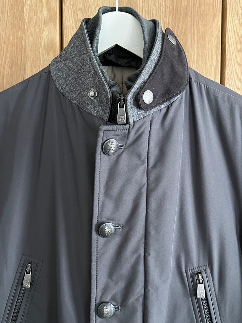 イタリア製　コルネリアーニ　防寒中綿コート