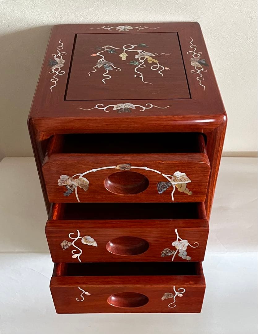 花梨 螺鈿家具 唐木 螺鈿細工 小引出し 3段 李朝 小型チェスト