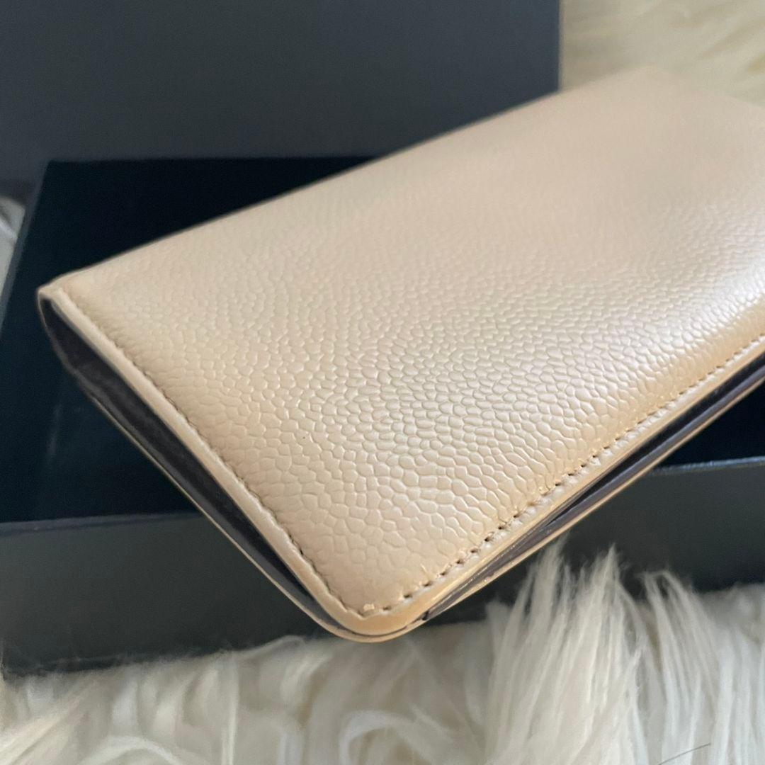 シャネル CHANEL 二つ折り 財布 ココマーク ベージュ キャビアスキン
