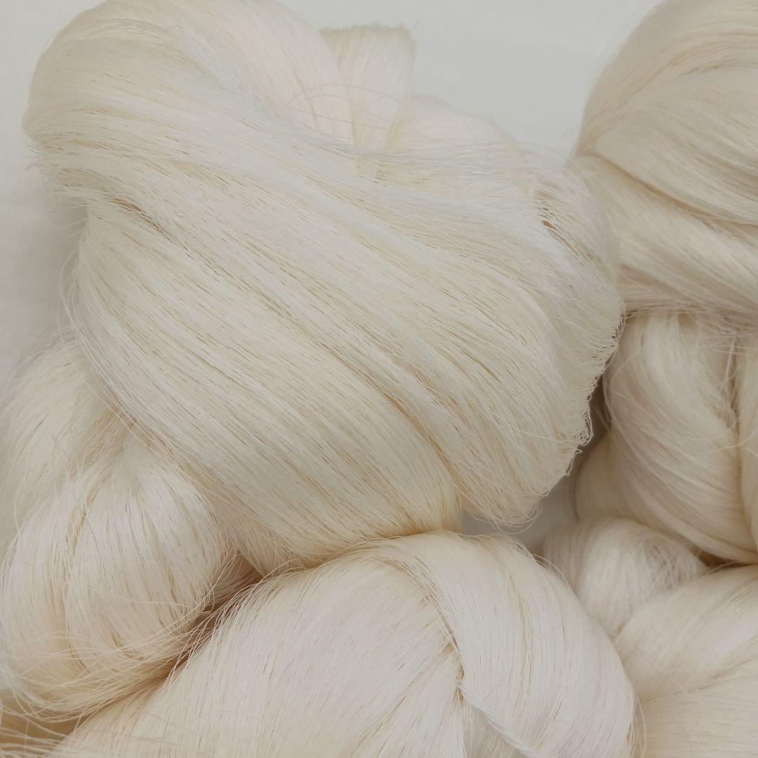 生糸大量　精錬前　未使用絹糸