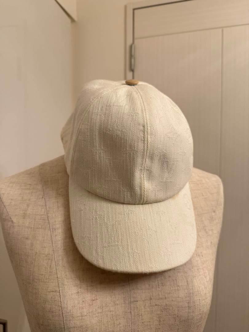 Louis Vuittonホワイト モノグラム キャップ LOUIS VUITTON レザー