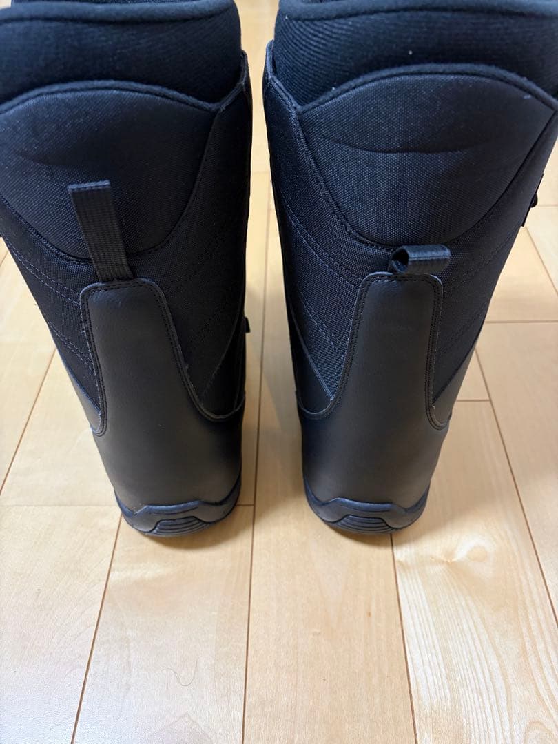 キスマーク ブラック スノーボードブーツ ボアタイプ28センチ