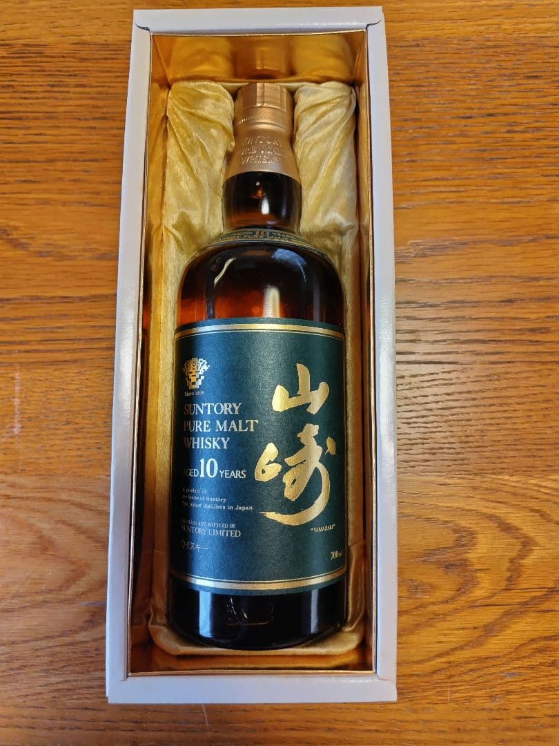 サントリー 山崎10年 ピュアモルトウイスキー　新品未開封品 700ml サントリー シングルモルトウイスキー 山崎 【福岡県発送限定