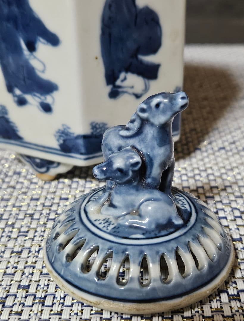 伊万里染付双鹿摘み人物図六角形香炉茶道具茶器香道具香道香香木