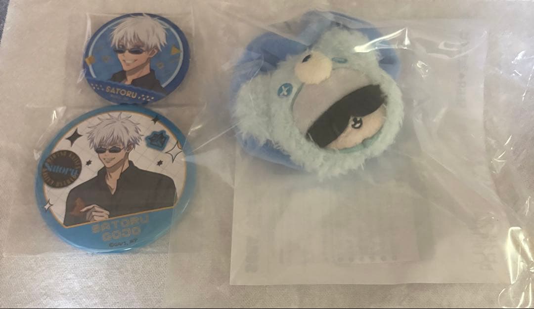 呪術廻戦 セガラッキーくじ ダイカットクッション缶バッジ 五条悟 等56点セット