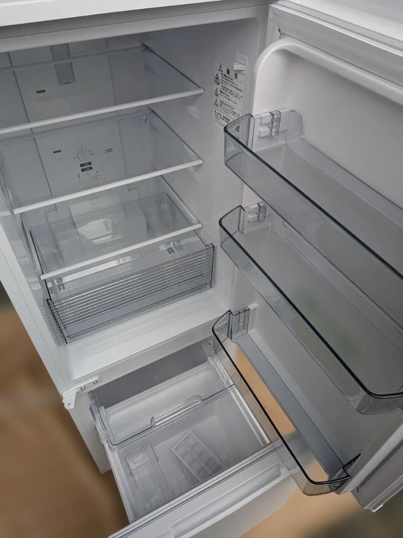 シャープ 冷蔵庫 SJ-D18J-W 幅49.5cm 179L