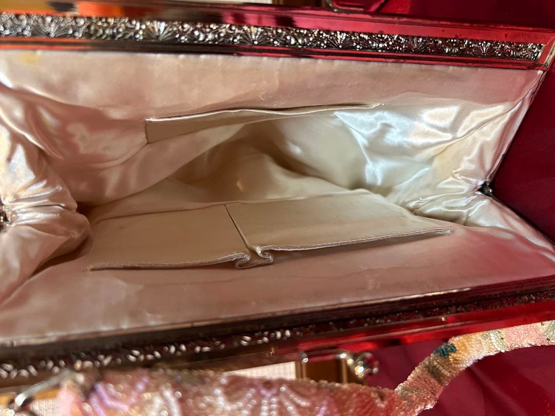 ❤️和装バッグ　総ビーズのヴィンテージ物です❣️レトロ好きな方にも❣️ドレスにも❣️