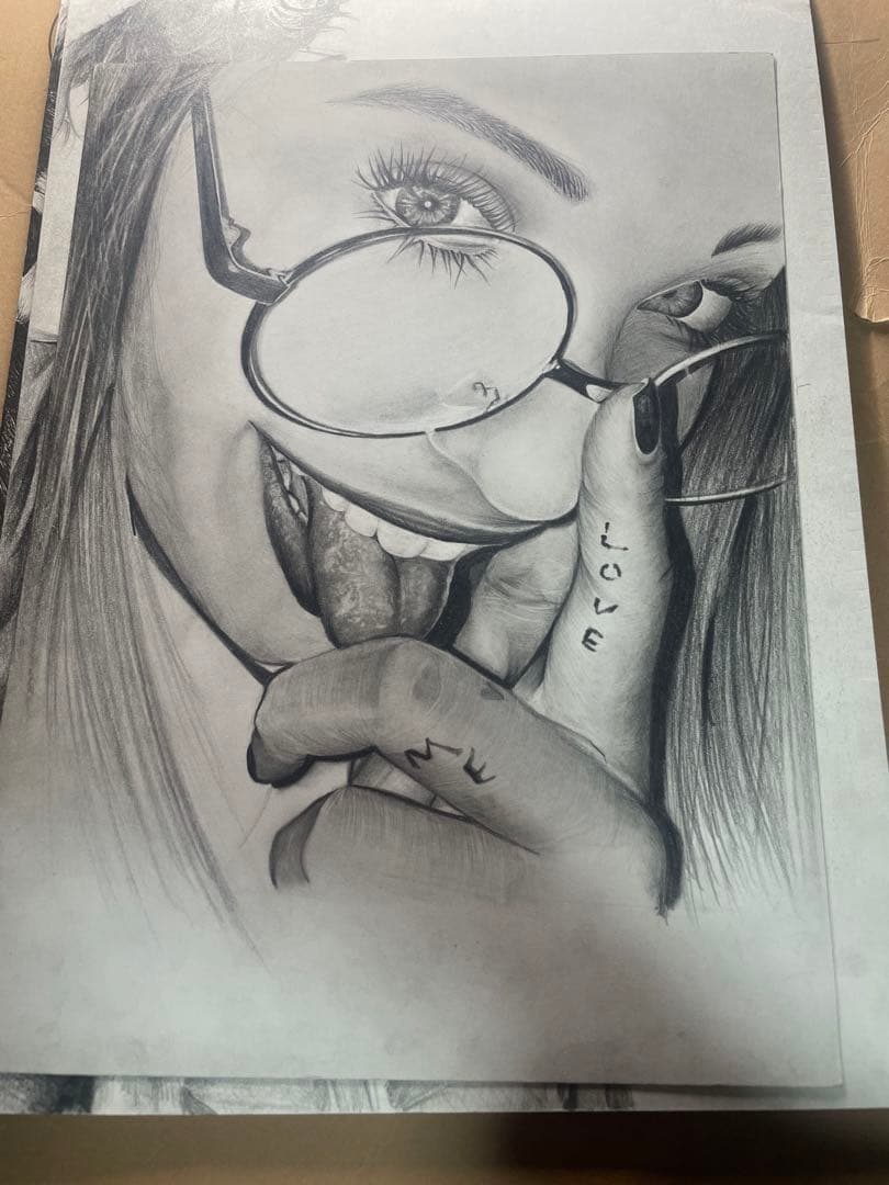 3年くらい前に描いた女の顔の鉛筆デッサン