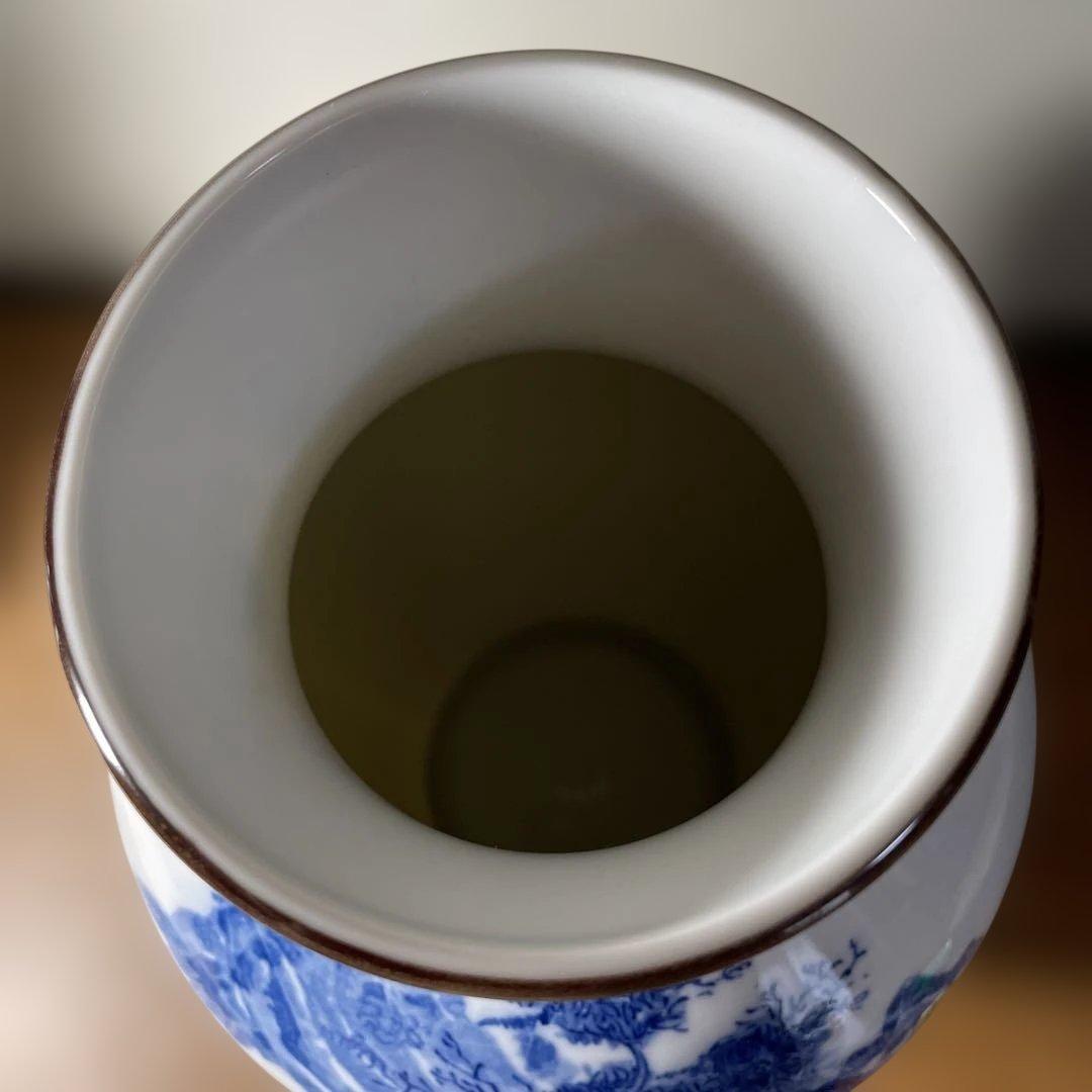 有田焼 青白磁山水画花瓶(西峰作) - メルカリ