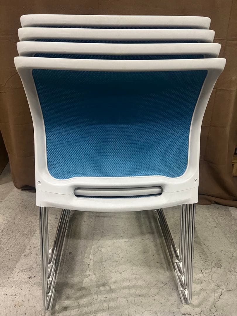 【4脚セット】コクヨ　スタッキングチェア　カラベル