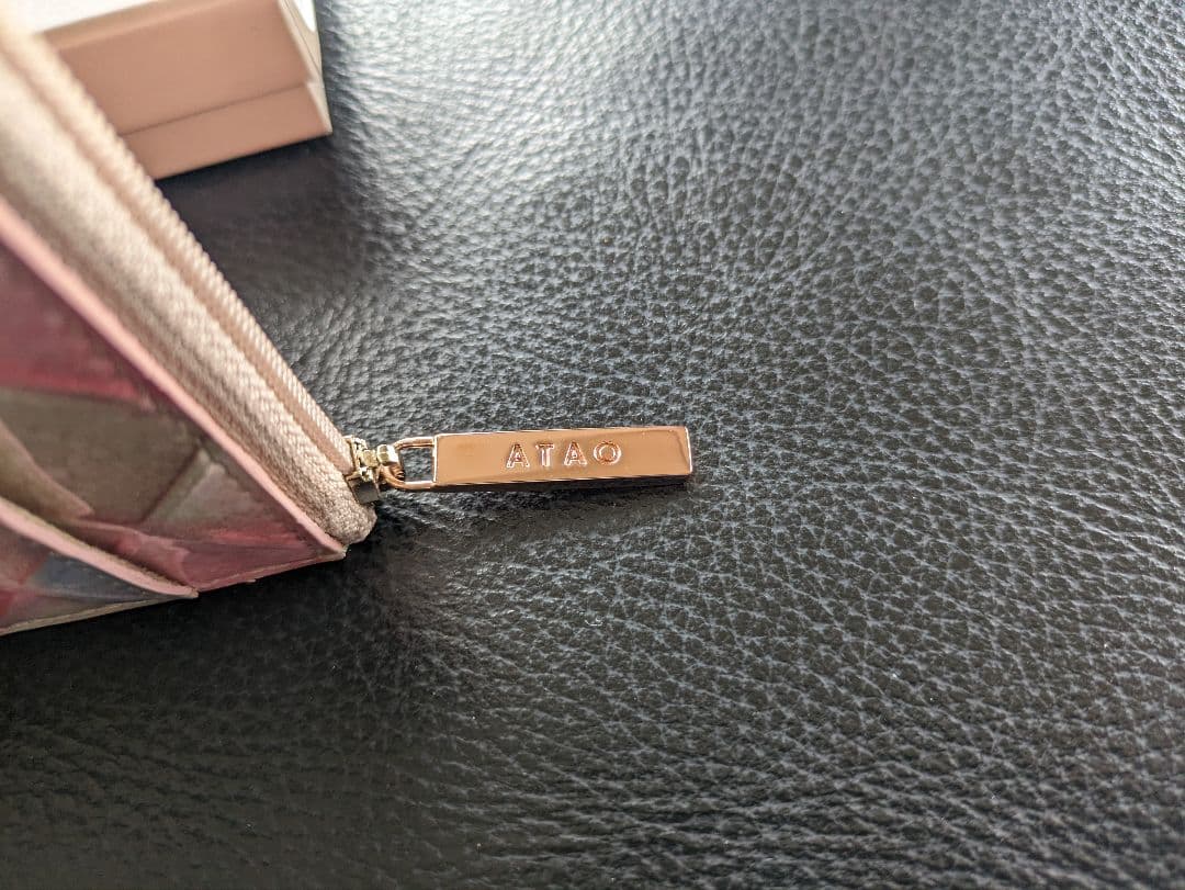 ATAO マルチカラー ダイヤモンド財布