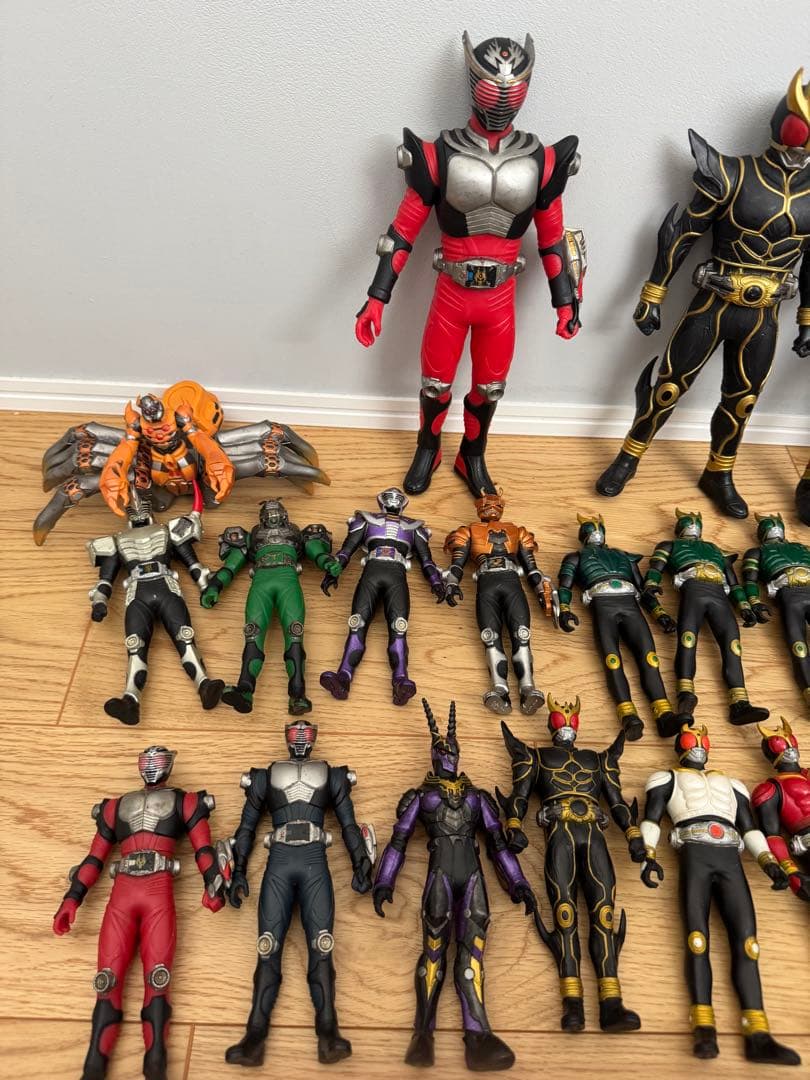 仮面ライダークウガ、アギト、龍騎　ソフビまとめ売り