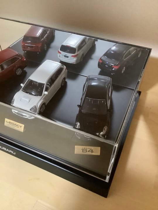 新品非売品 SUBARU スバルレガシィ 1/43スケールのミニカー