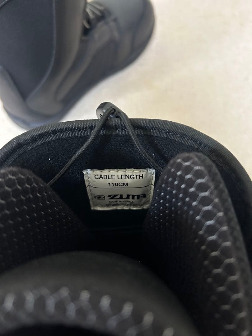 【新品•未使用】ZUMA スノーボードブーツ ブラック　25.0cm