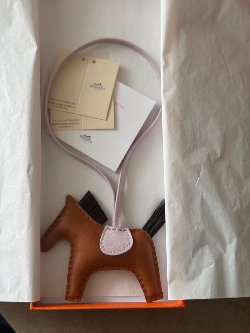 最終値下げ！エルメス　ロデオpm　新品未使用 楽天市場】未使用級 Hermès エルメス ロデオチャーム PM/A 刻印