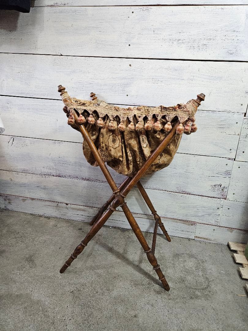 フランスアンティーク ソーイングスタンド 木製×ファブリック フリンジ