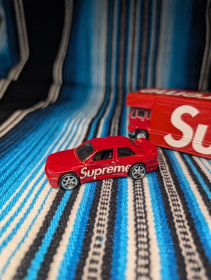 Supreme Hot Wheels Fleet Flyer ミニカー BMW