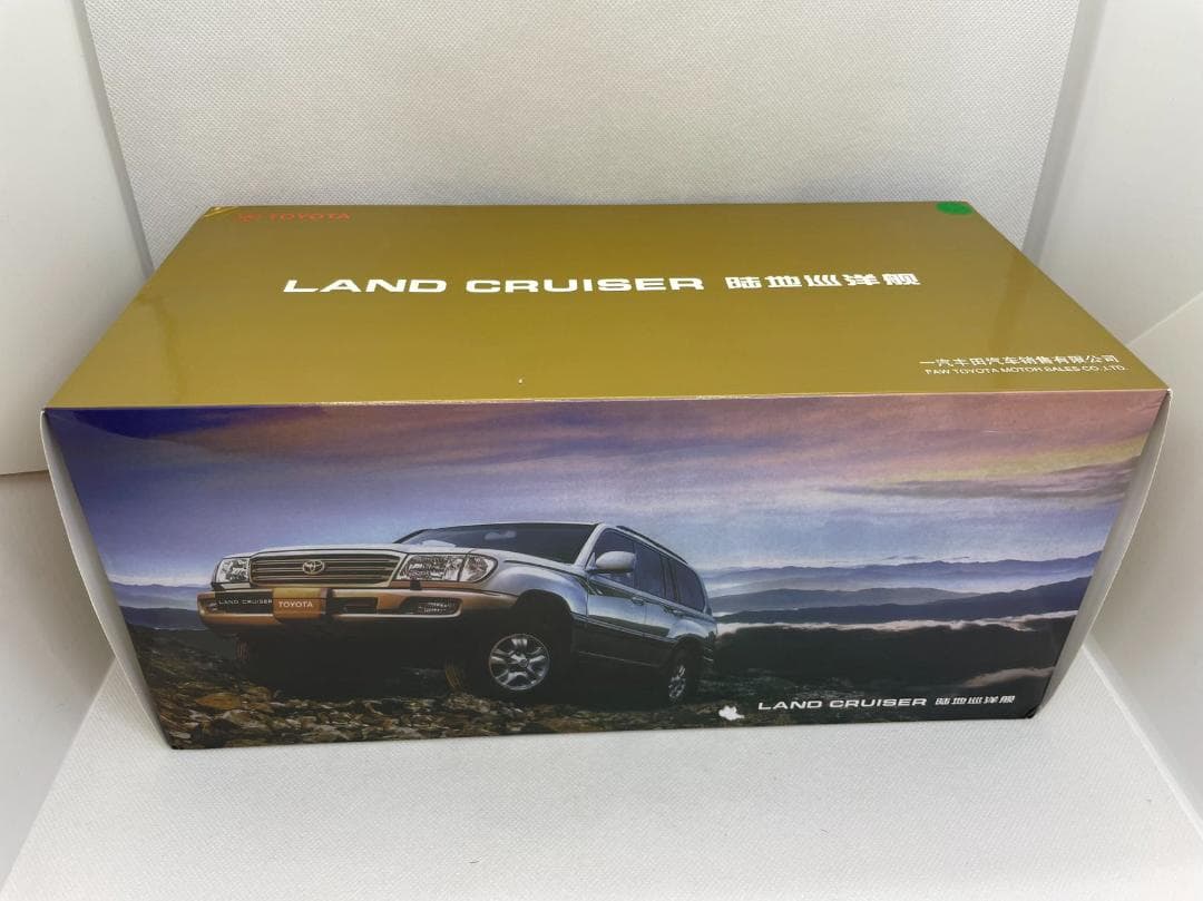 203-009 1/18 トヨタ ランドクルーザー LC100 ダークグリーン