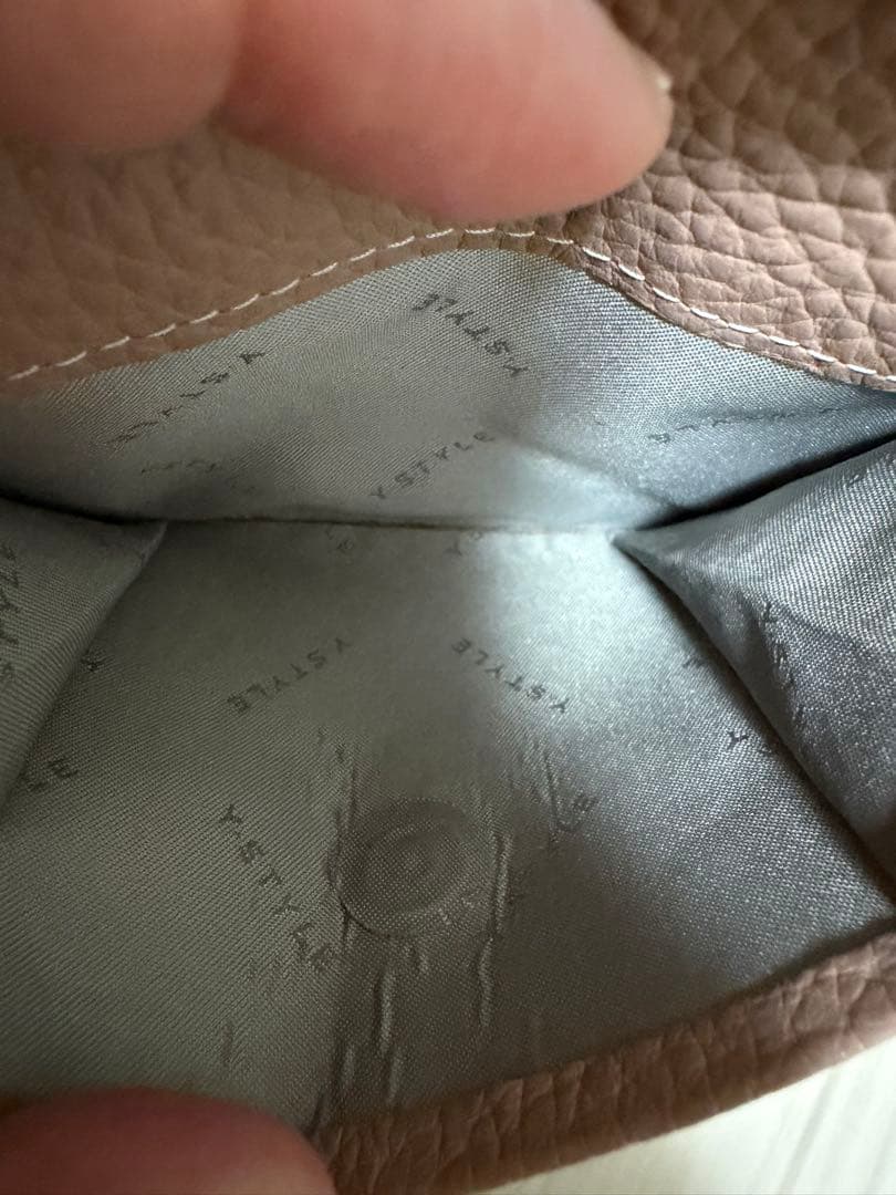 Y-STYLE 魔法の収納 二つ折りウォレット 赤工友里