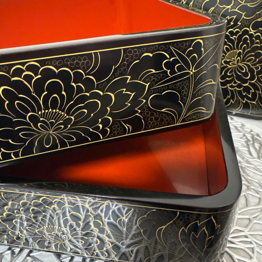 ⭐️輪島塗 布着堅地漆器 二段重箱 漆黒金花模様