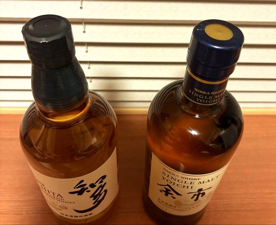 サントリー知多& ニッカ余市 700mlウイスキー セット化粧箱付き - メルカリ