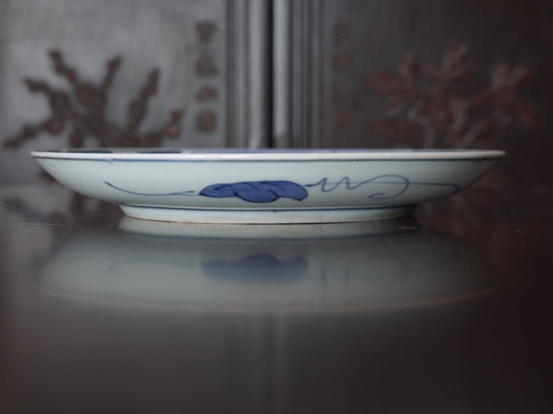 江戸時代 前期 古伊万里 藍九谷 染付 墨はじき縁 山水図 中皿